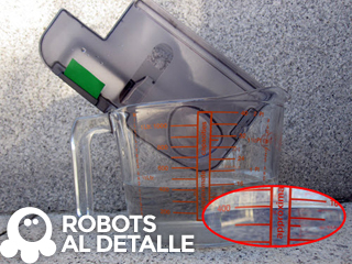Robot aspirador Kobold VR-200 medida capacidad depósito