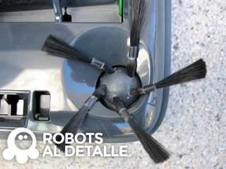Robot aspirador Kobold VR-200 cepillo lateral