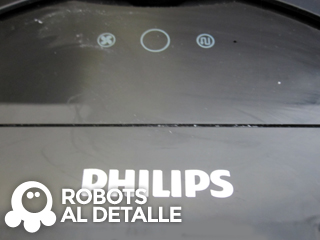 Robot aspirador Philips SmarPro Active detalle panel